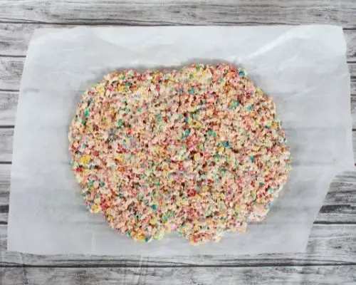rice krispie mix with fruity pebbles