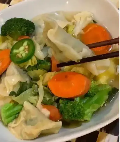 vegetable gyoza soup
